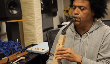 snyderphonic-birl-electronic-wind-instrument-e1452194105124